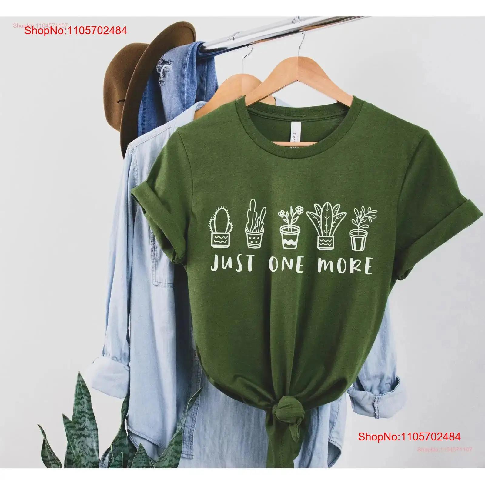 Plant Parenthood - تي شيرت Just One More PlanT