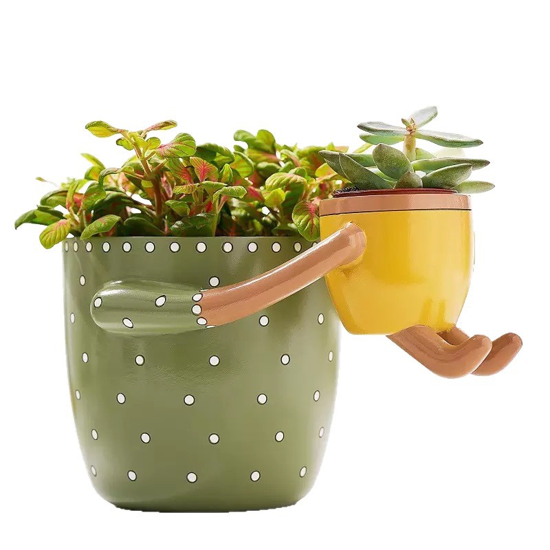 وعاء زهور من الراتنج بتصميم ال - مراجعة Plant Parent Pot وسعره